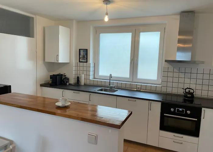 Wohnen Auf Zeit In Mainz, Grosse, Helle Wohnung, Uni Nah